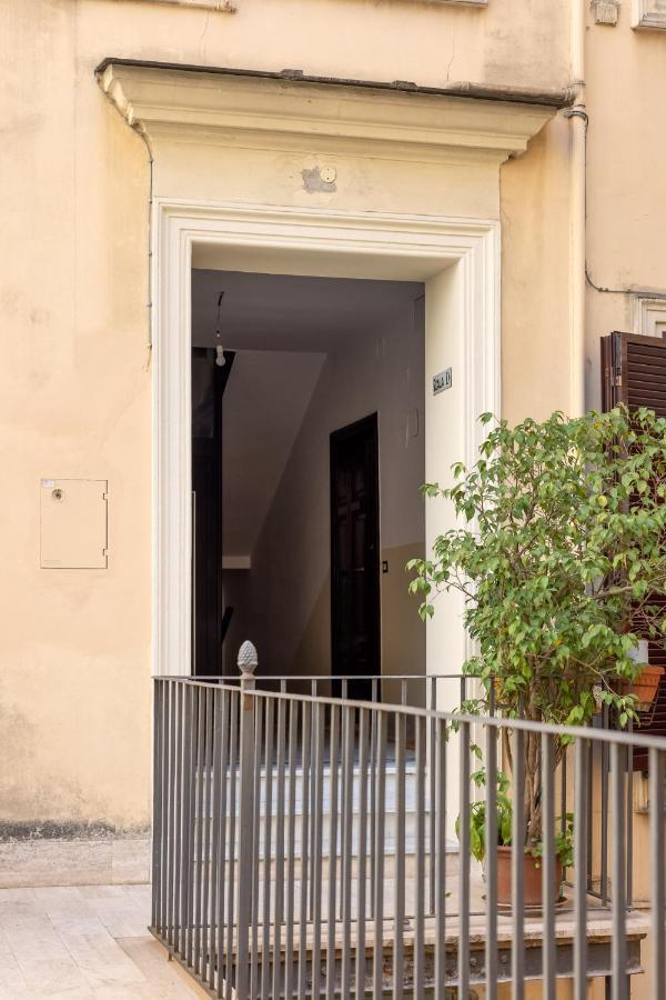 Ht Apt Mameli 40 Roma Exterior foto